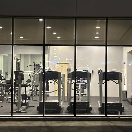 Stunning 5* 4Br-Oceanfront-Apartment Dubai Luaran gambar
