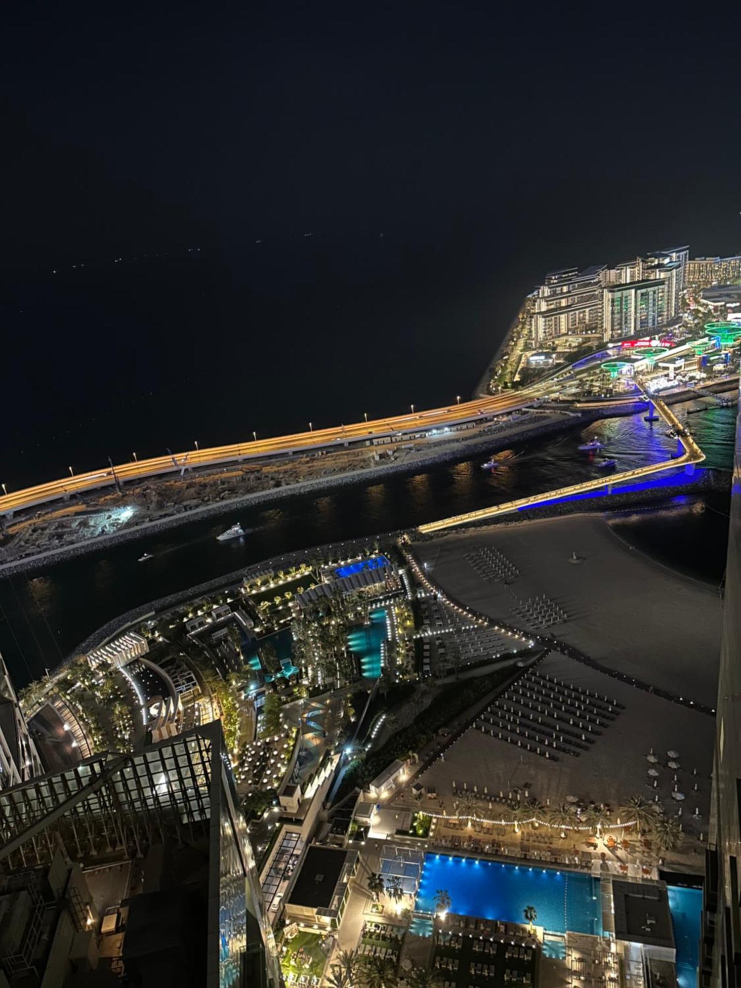 Stunning 5* 4Br-Oceanfront-Apartment Dubai Luaran gambar